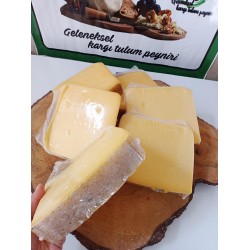 Eski kaşar (yarım kg)