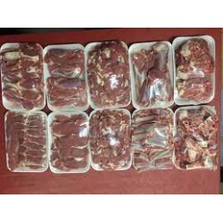 Çeyrek KUZU eti ( 5 kg) ( 1 kg Pirzola,1 kg Kıyma, 1,5kg Kuşbaşı, 0,7kg gerdan, 0,8 kg yemeklik kemik )